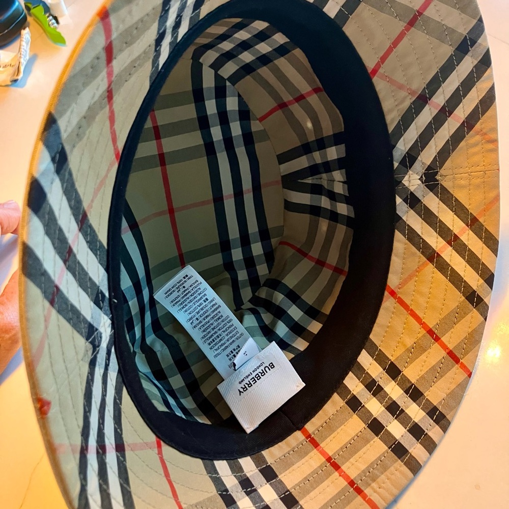 Burberry Tan Bucket Hat Classic Accessories - Picture 3 of 8